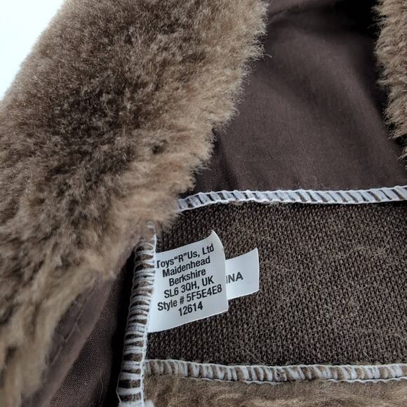 Toys"R"Us Dark Brown Fuzzy Doll Vest / Sleeveless Winter Coat for 18" Dolls GUC - Picture 9 of 9